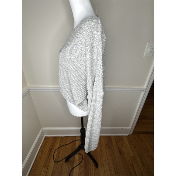 NTW Altar'd State Silver sage gray  chenille crewneck pullover sweater Cropped L - Picture 3 of 10